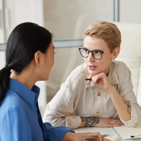 two students are discussing